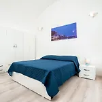 Apartman Casa Acqua Marina - Only 6 Steps From The Main Road